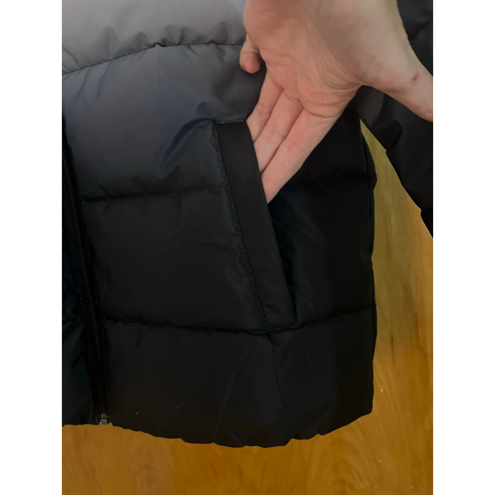NWT NFL Steelers Puffer Jacket Women’s Size S Black & White Ombre - Picture 7 of 15